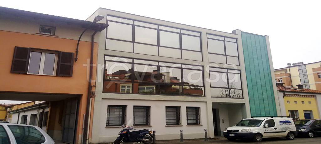 ufficio in affitto a Bologna in zona Santa Viola