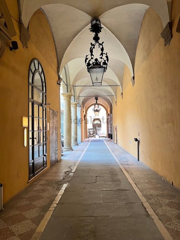 appartamento in affitto a Bologna in zona Santo Stefano