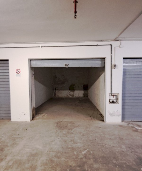 locale di sgombero in affitto a Bologna in zona Centro Storico