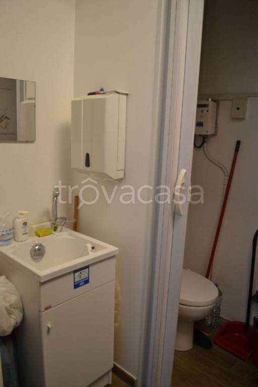 negozio in affitto a Bologna in zona Centro Storico