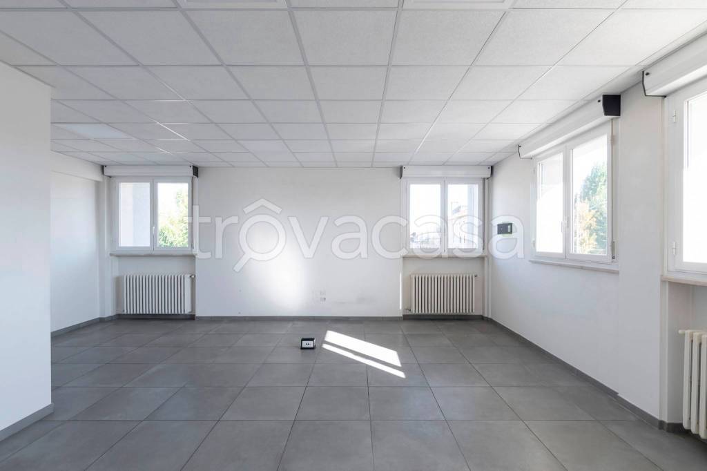 ufficio in affitto a Bologna in zona Bolognina