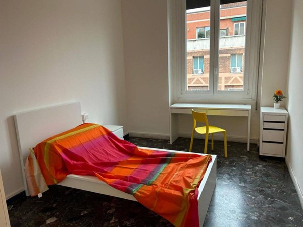 negozio in affitto a Bologna in zona Savena