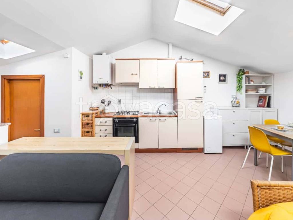 appartamento in affitto a Bologna in zona Saragozza