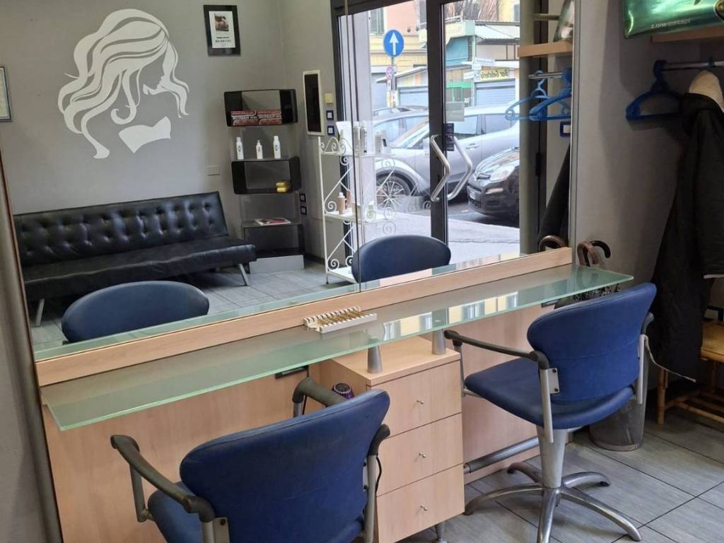 negozio in affitto a Bologna in zona San Vitale