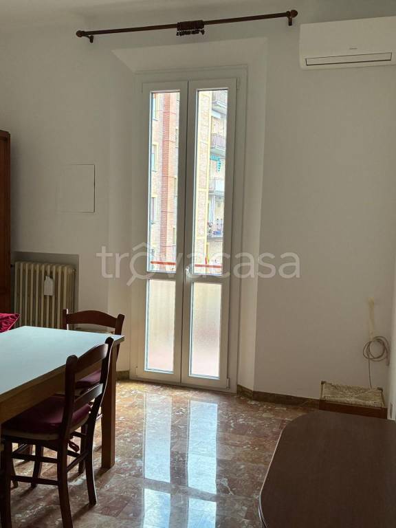 appartamento in affitto a Bologna in zona Saffi