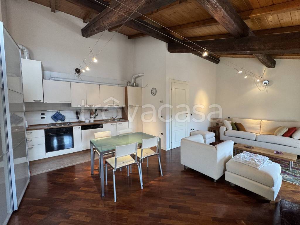 appartamento in affitto a Bologna in zona San Vitale