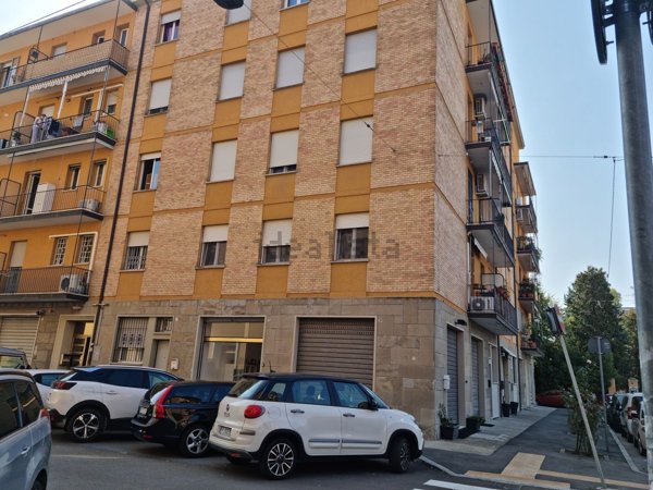 ufficio in affitto a Bologna in zona Saffi