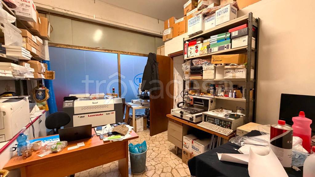 negozio in affitto a Bologna