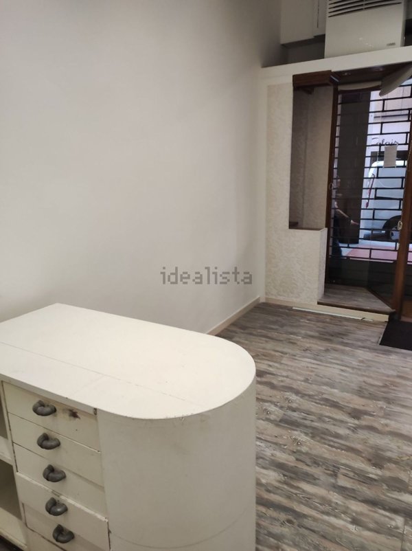 negozio in affitto a Bologna in zona Quartiere Porto