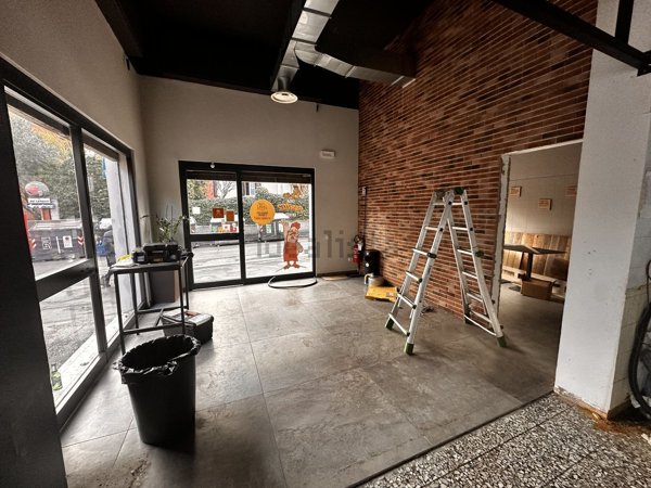 locale commerciale in affitto a Bologna in zona Murri