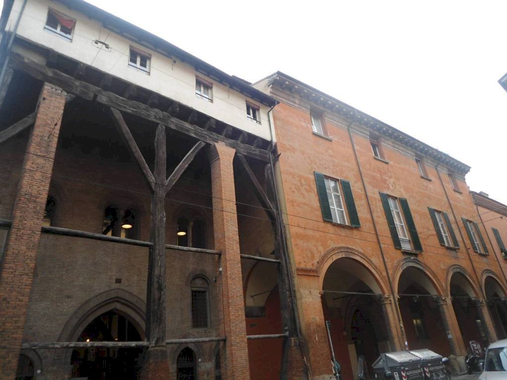 appartamento in affitto a Bologna in zona Santo Stefano