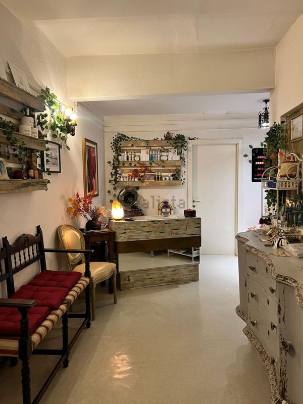 locale di sgombero in affitto a Bologna in zona Centro Storico