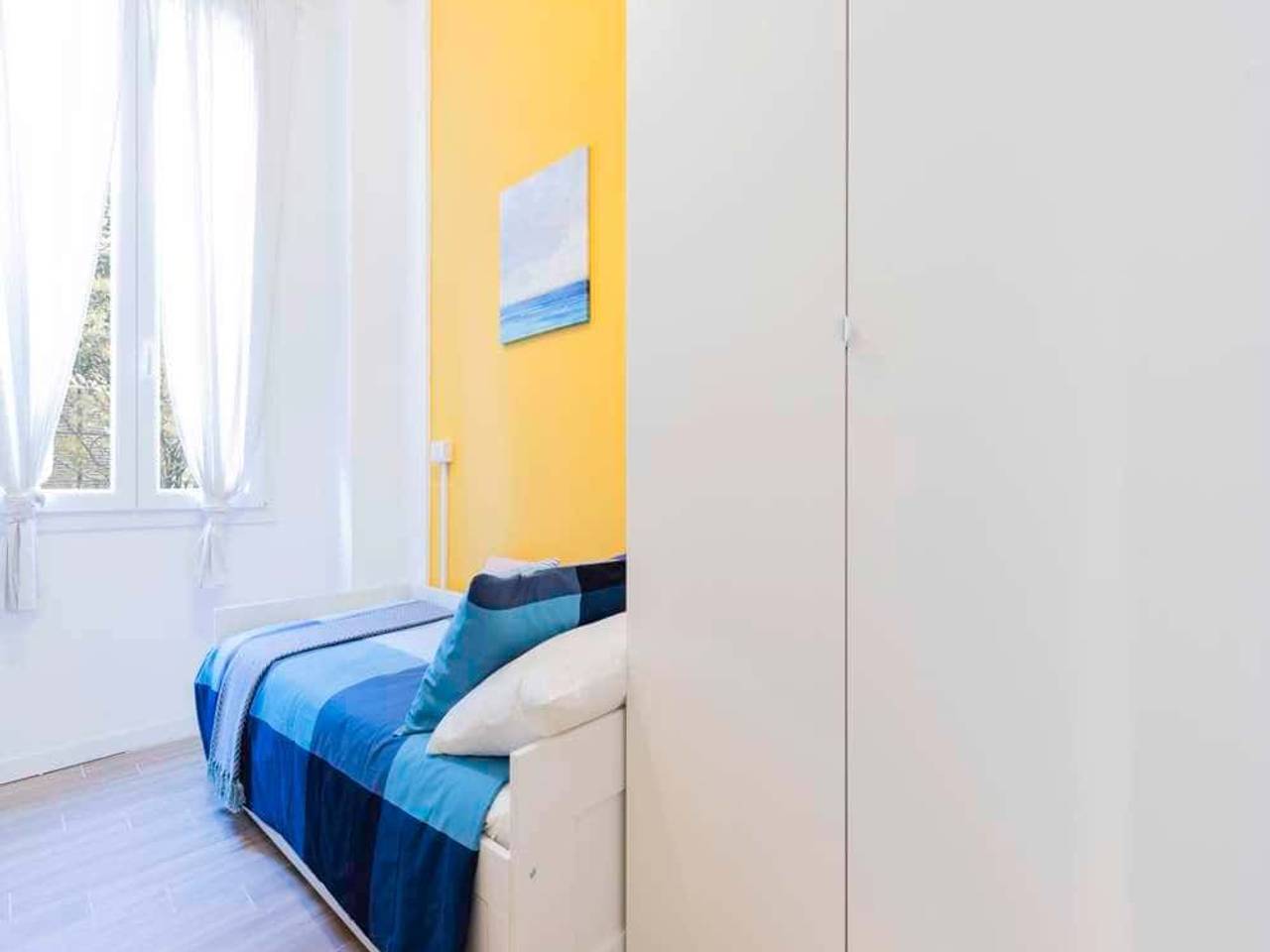 negozio in affitto a Bologna in zona San Vitale