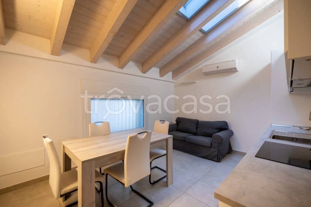 appartamento in affitto a Bologna in zona Santo Stefano