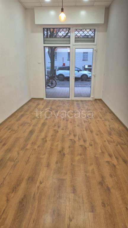 negozio in affitto a Bologna in zona Savena