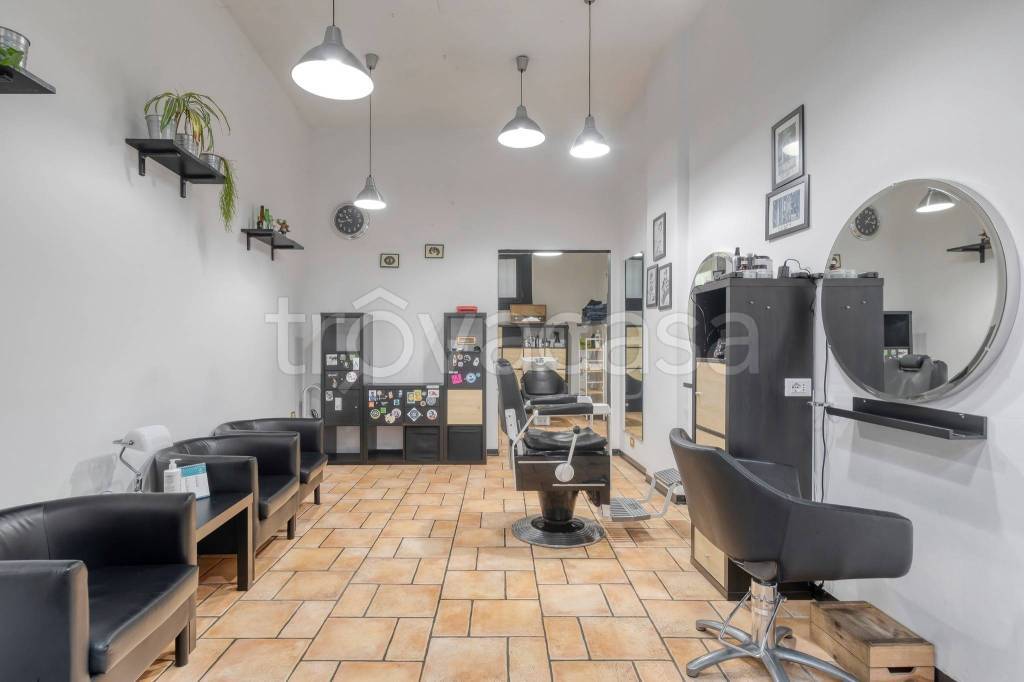 negozio in affitto a Bologna in zona Centro Storico