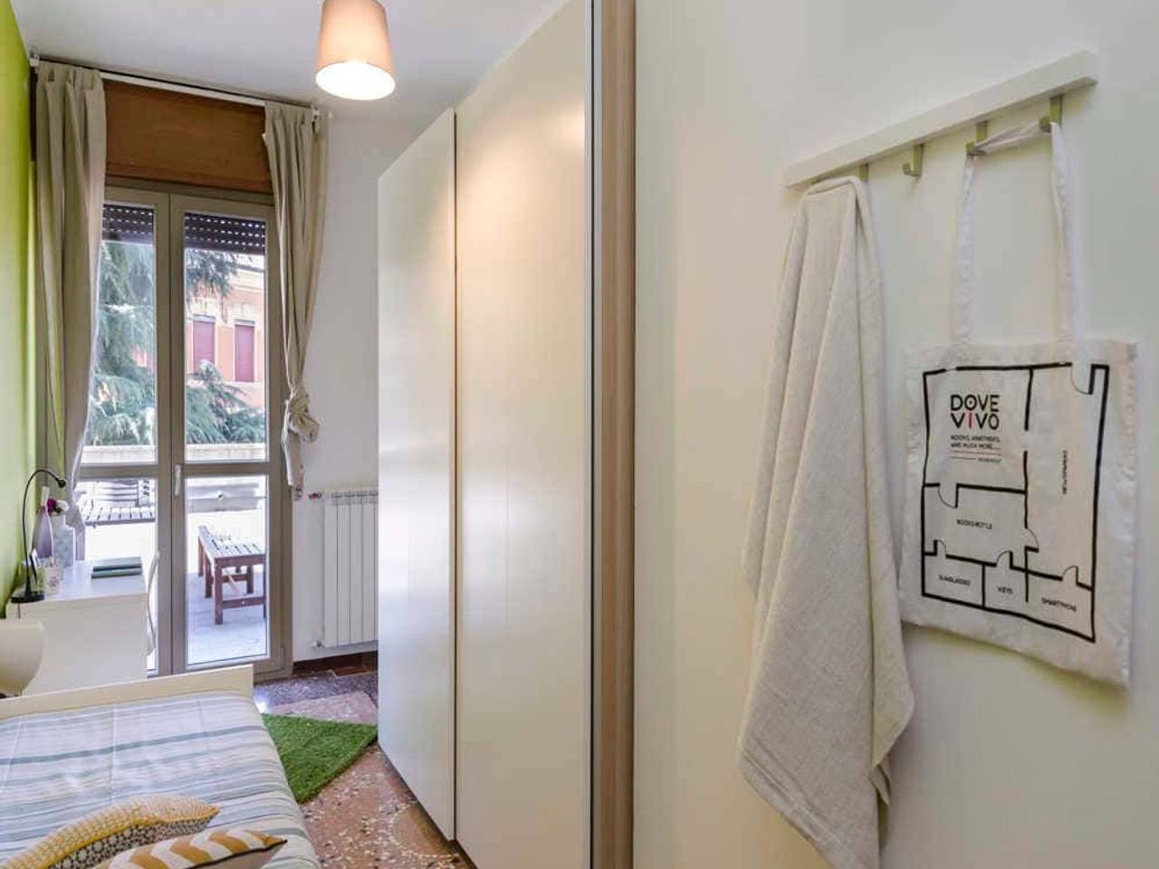 negozio in affitto a Bologna in zona Saragozza