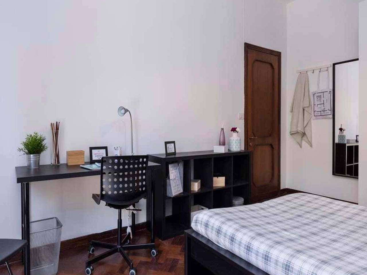 negozio in affitto a Bologna in zona Saragozza