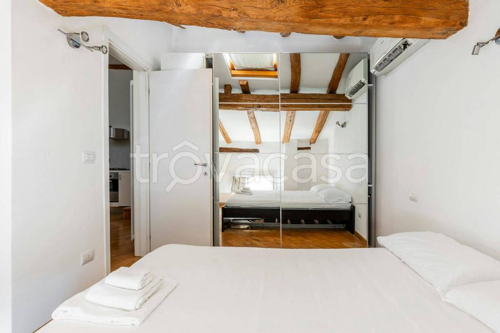 appartamento in affitto a Bologna in zona Santo Stefano