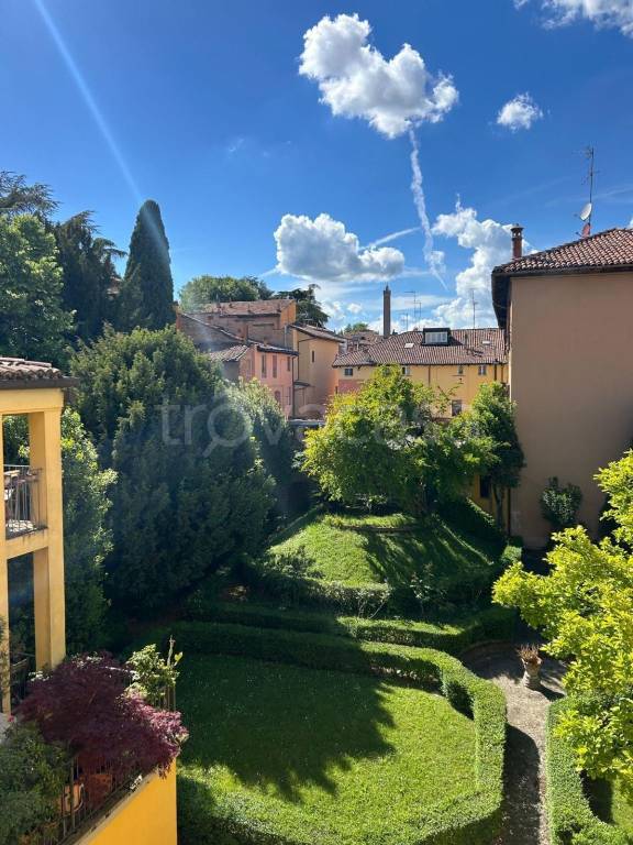 appartamento in affitto a Bologna in zona Santo Stefano