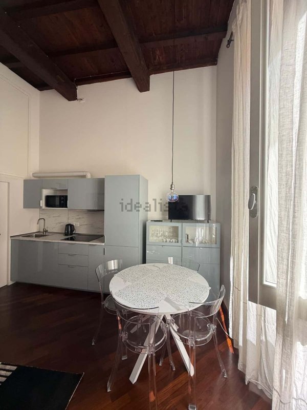 appartamento in affitto a Bologna in zona Santo Stefano