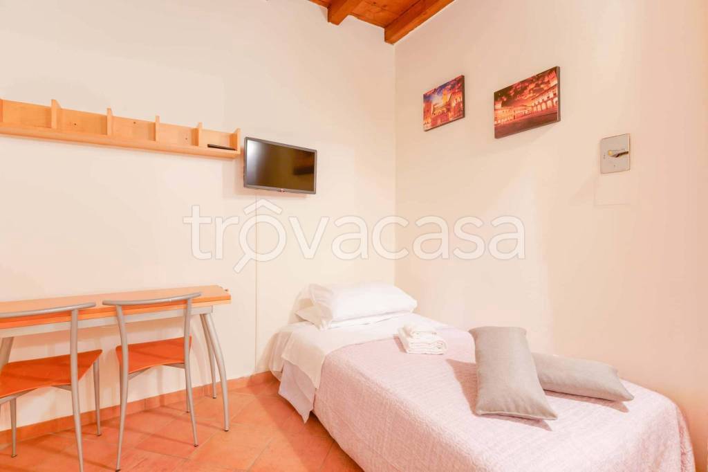 monolocale in affitto a Bologna in zona Santo Stefano