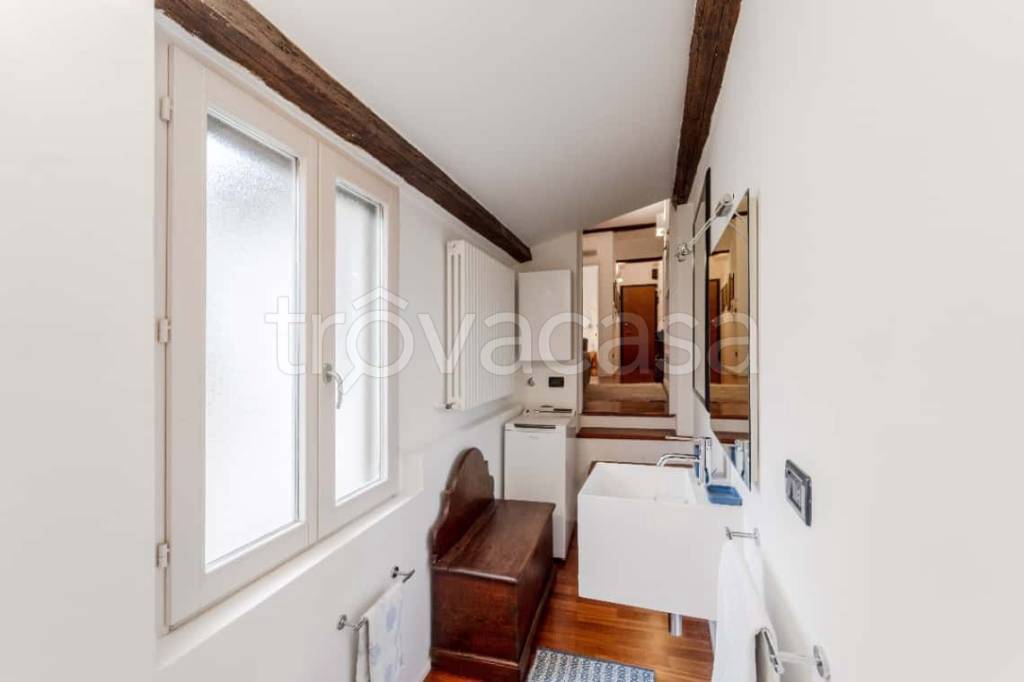 appartamento in affitto a Bologna in zona Santo Stefano