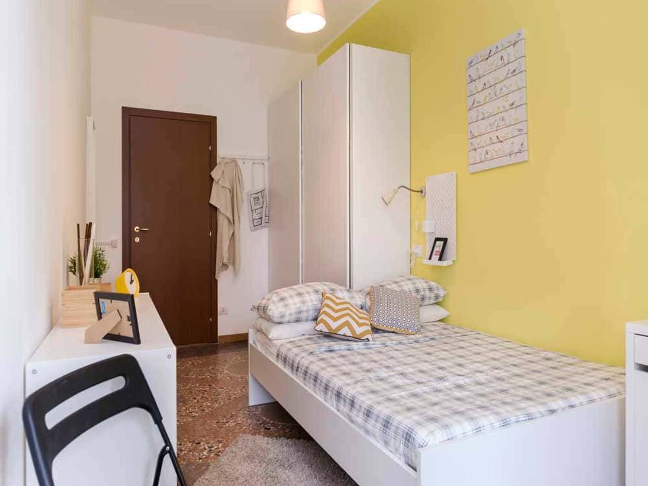 negozio in affitto a Bologna in zona Saragozza