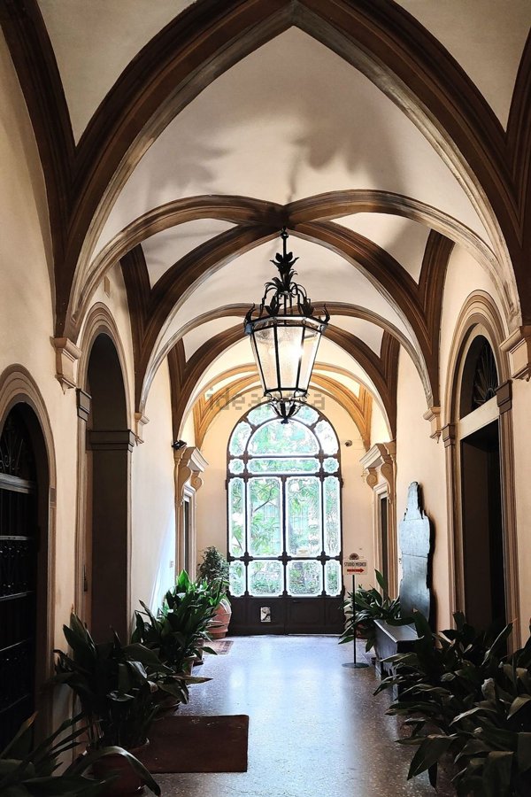 ufficio in affitto a Bologna in zona Santo Stefano