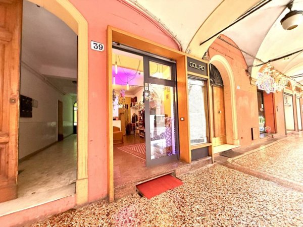 negozio in affitto a Bologna in zona San Vitale