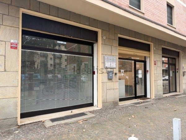negozio in affitto a Bologna