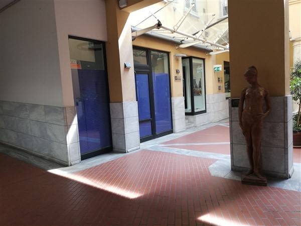 negozio in affitto a Bologna in zona Centro Storico