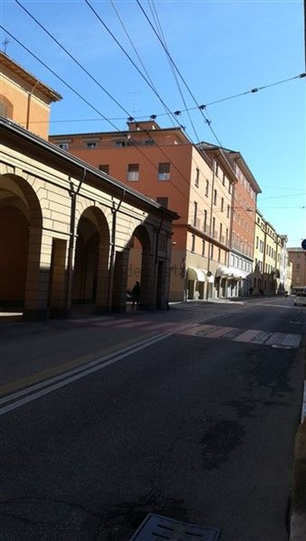 negozio in affitto a Bologna in zona Centro Storico