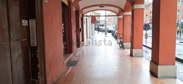 negozio in affitto a Bologna in zona Centro Storico