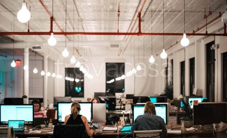 negozio in affitto a Bologna