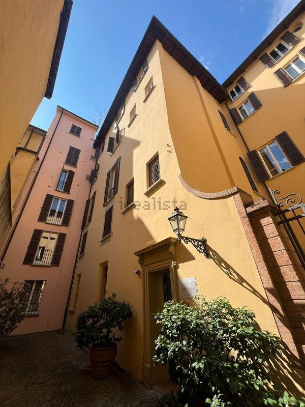 appartamento in affitto a Bologna in zona Santo Stefano