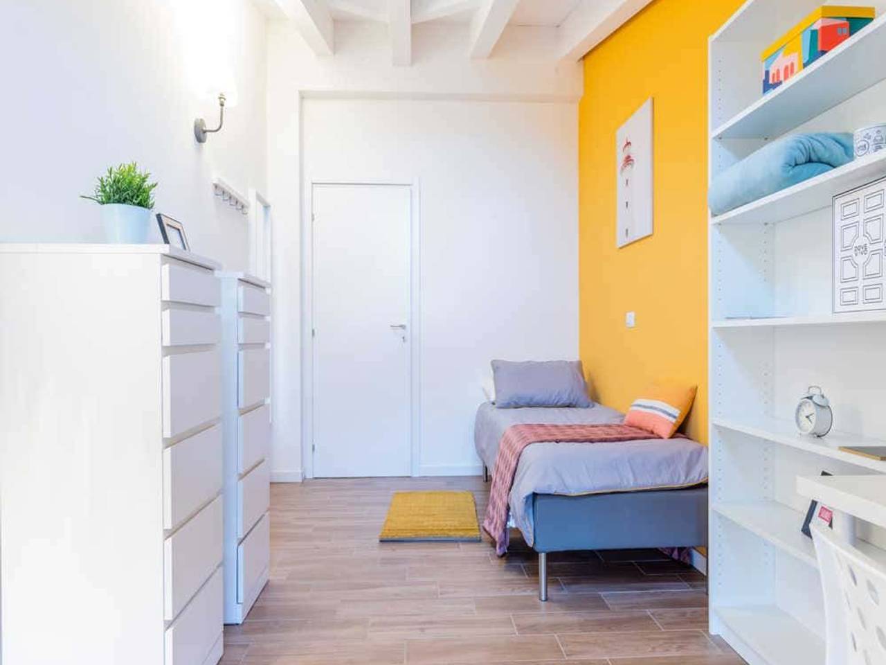 negozio in affitto a Bologna in zona San Vitale
