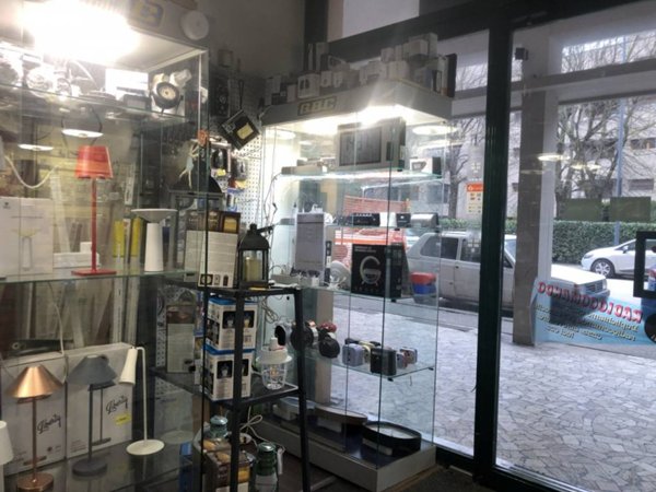 negozio in affitto a Bologna in zona Bolognina