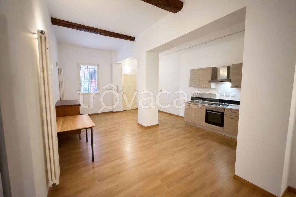 appartamento in affitto a Bologna in zona Santo Stefano