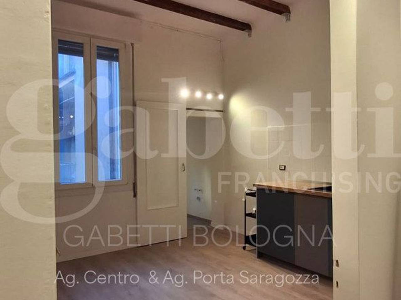 appartamento in affitto a Bologna in zona Santo Stefano