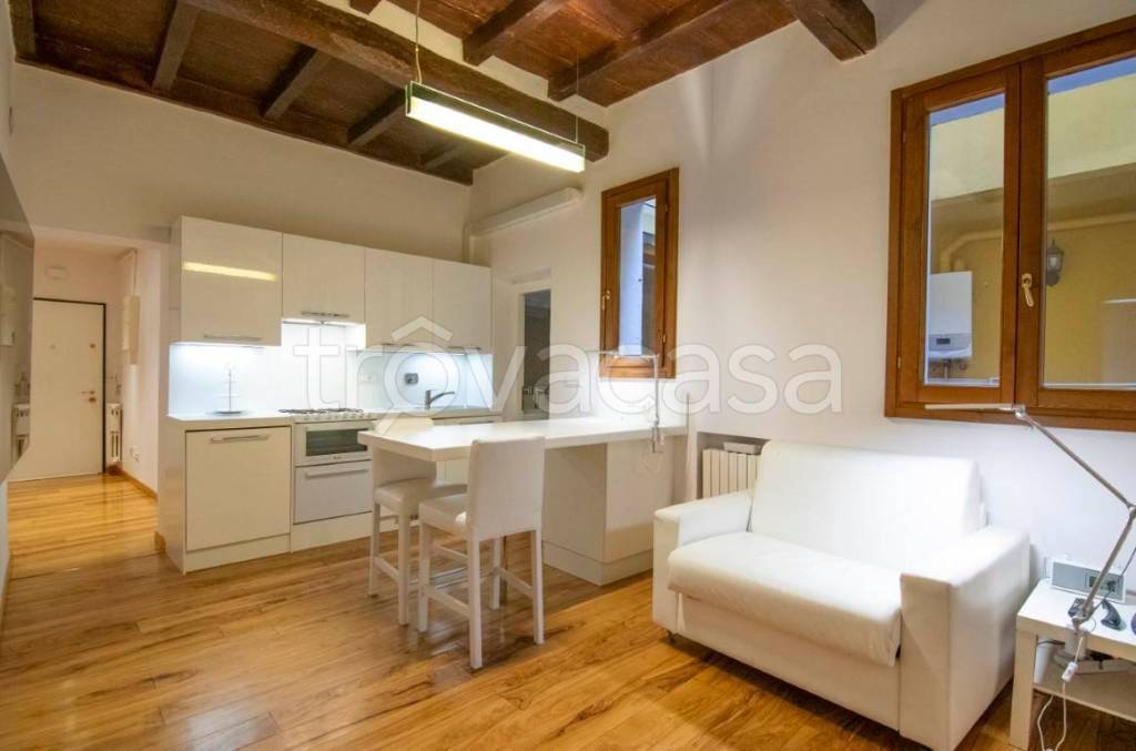 appartamento in affitto a Bologna in zona Santo Stefano