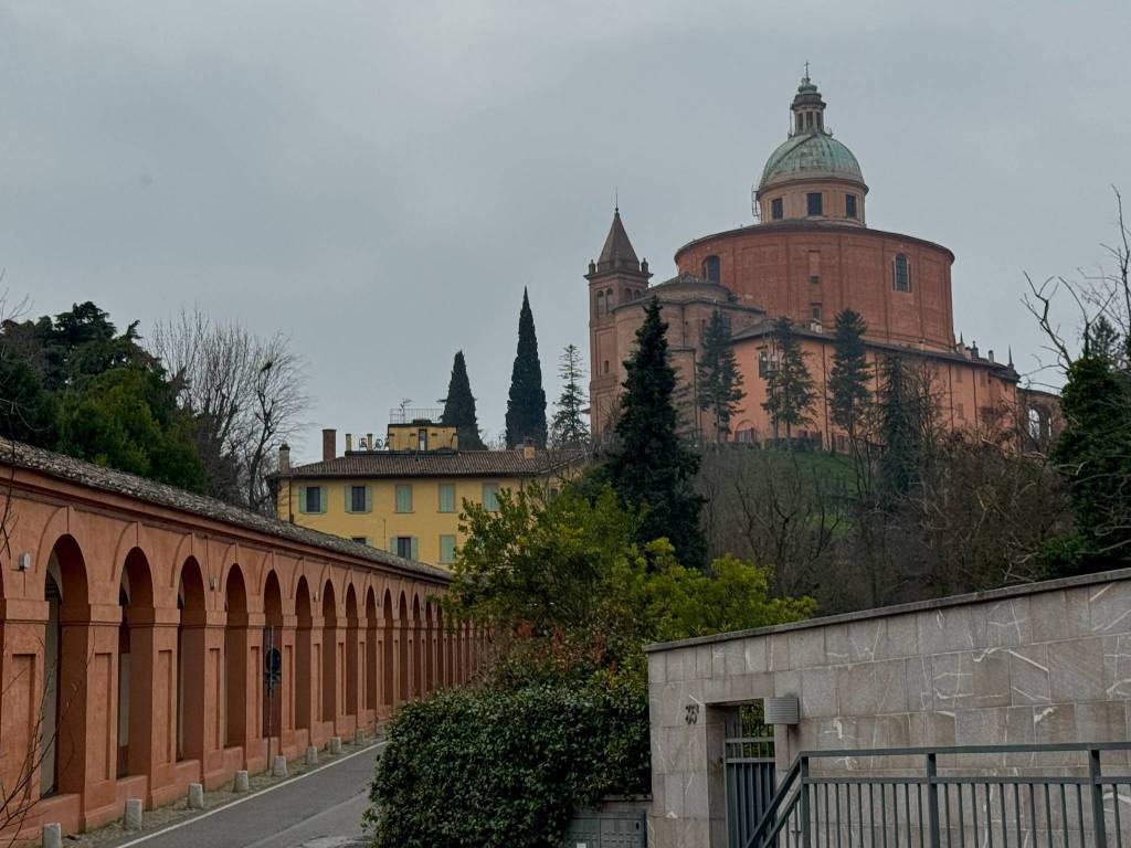 appartamento in affitto a Bologna in zona Saragozza