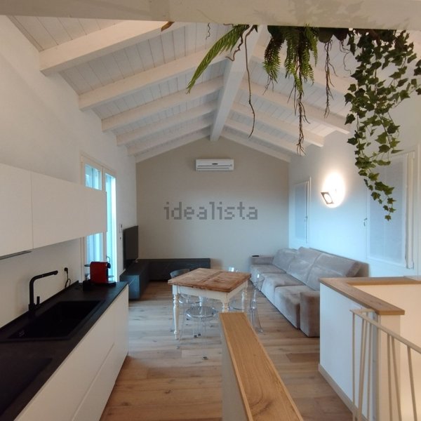 appartamento in affitto a Bologna in zona Santo Stefano