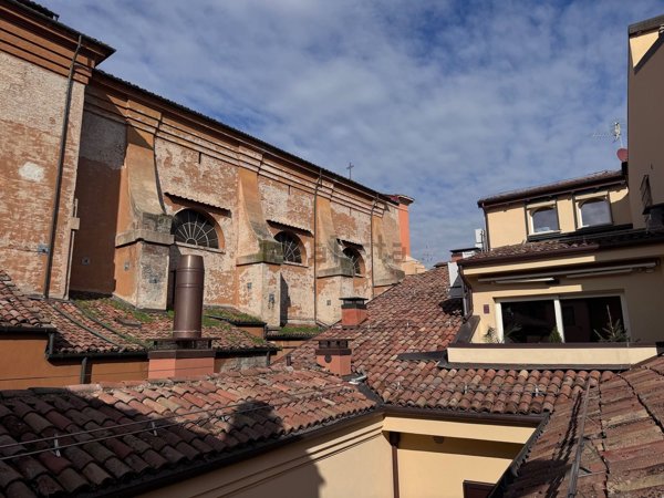 appartamento in affitto a Bologna in zona Santo Stefano