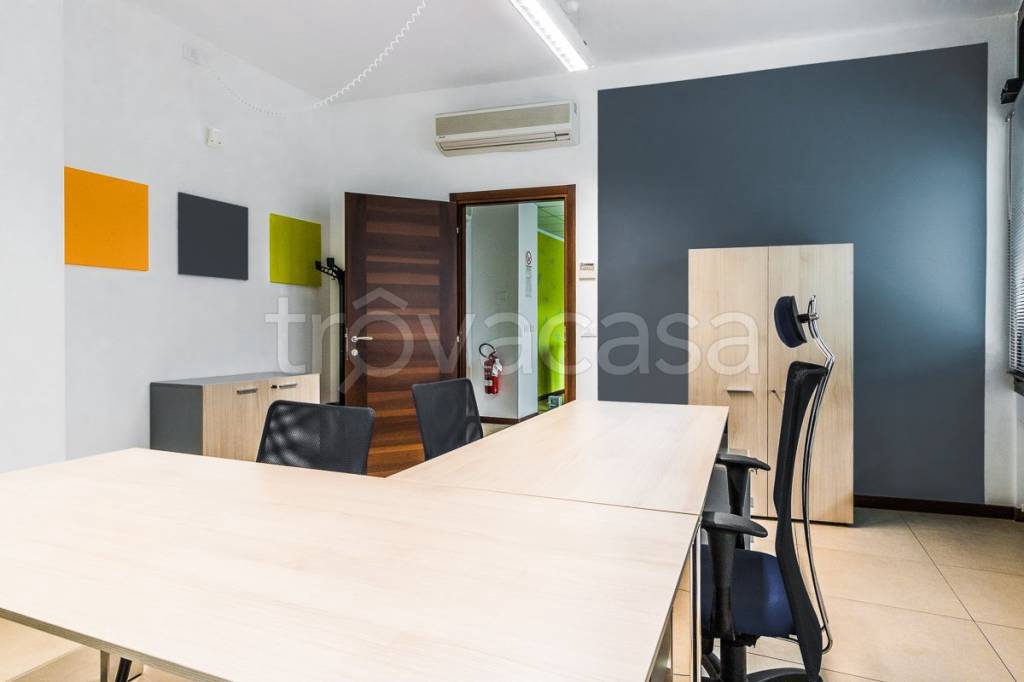 ufficio in affitto a Bologna