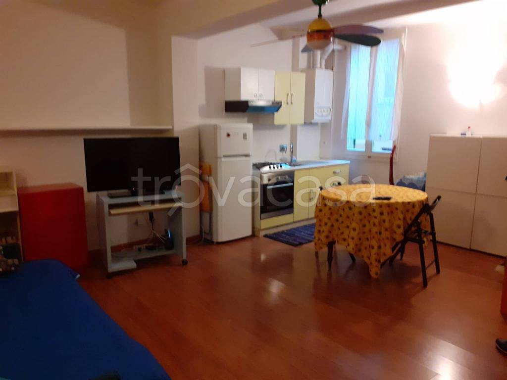 appartamento in affitto a Bologna in zona San Vitale