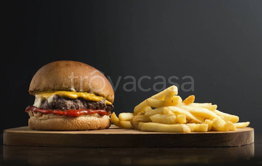 negozio in affitto a Bologna