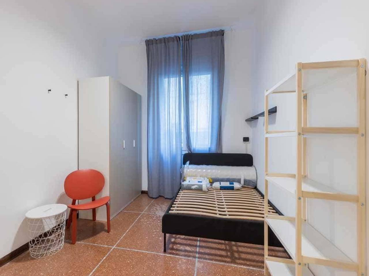 negozio in affitto a Bologna in zona Centro Storico