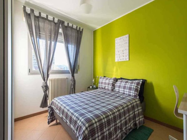 negozio in affitto a Bologna in zona San Donato