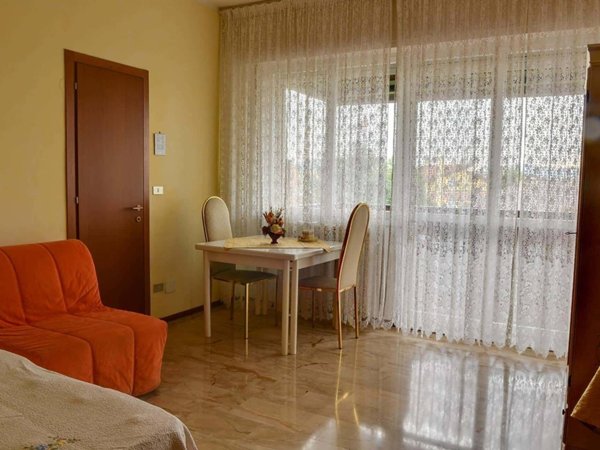 negozio in affitto a Bologna in zona Fiera